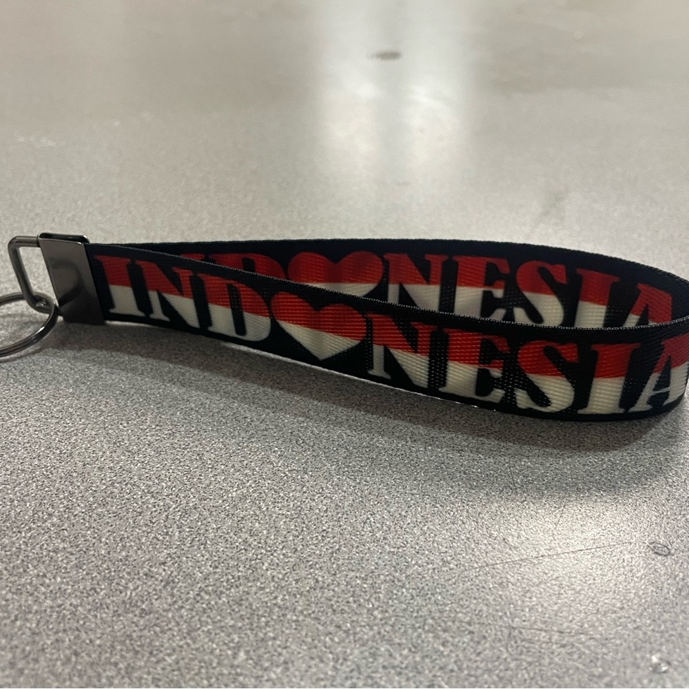 Indonesia wristlet Keychain with Heart Design